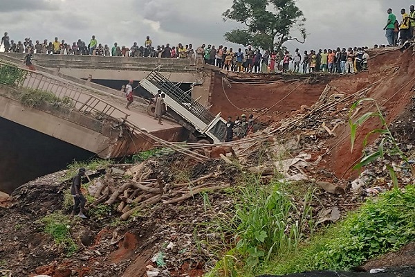 Collapsed Enugu bridge