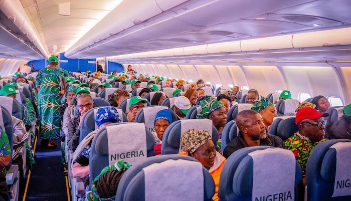 Lagos Airlifts 310 Pilgrims